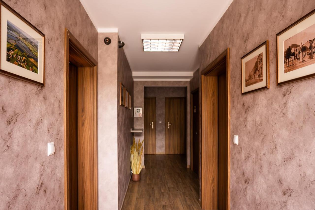 Na Rozanej - 2 Km Od Energylandii Homestay Zator