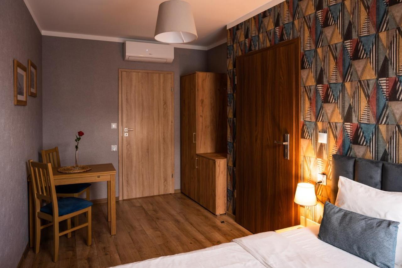 Na Rozanej - 2 Km Od Energylandii Homestay *